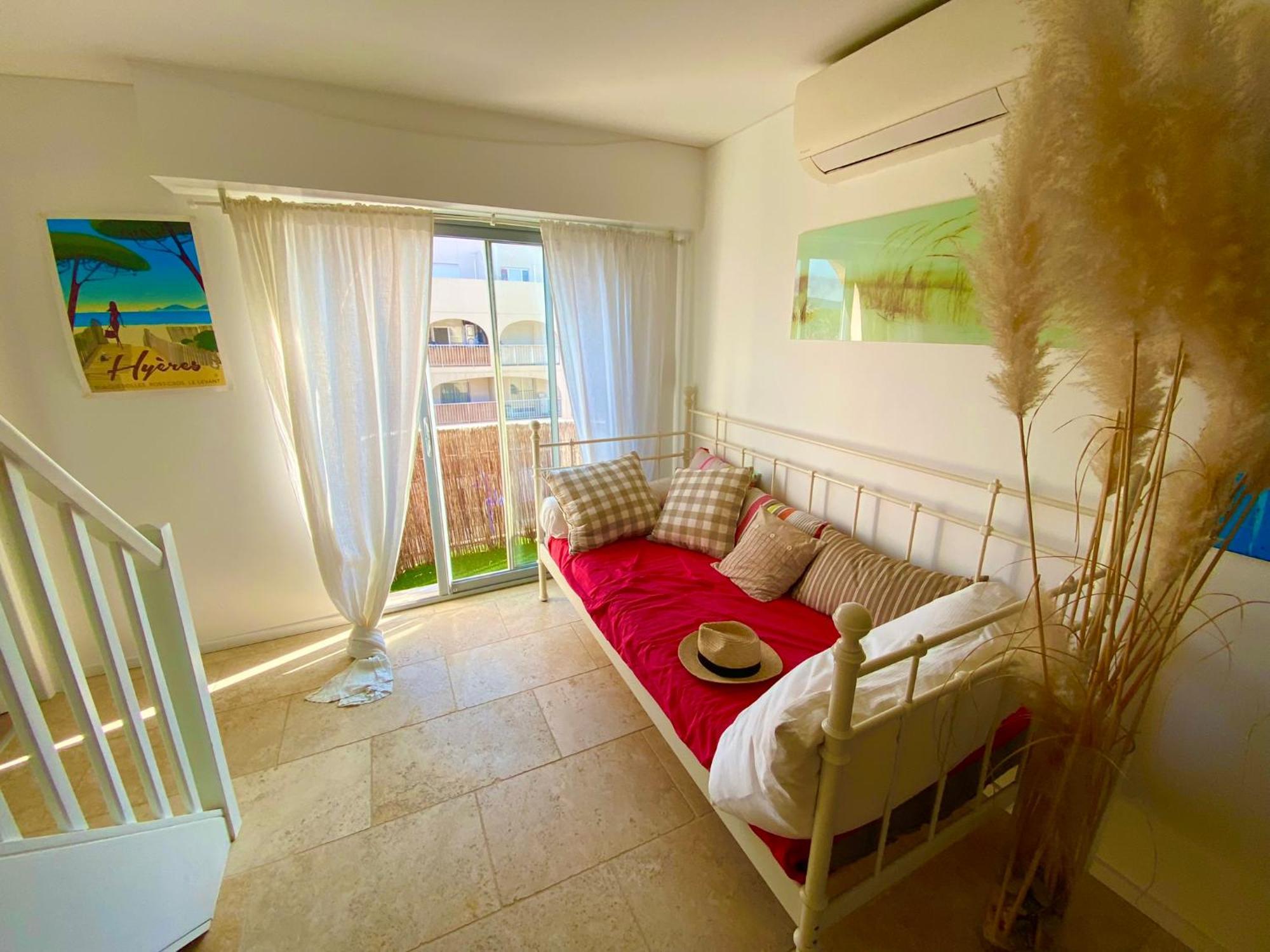 Port Hyeres Duplex Plein Sud 200 M2 Et 100 M2 De Terrasse Apartment Exterior photo